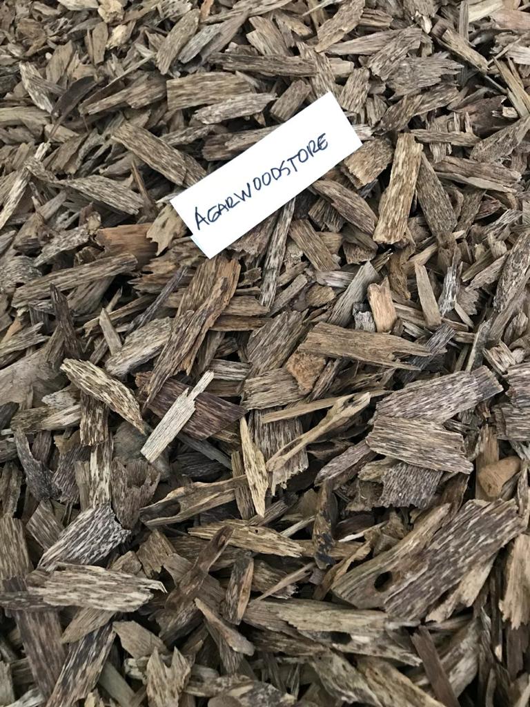 Agarwood brun chip malinau kalimantan AB super
